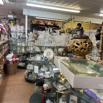 Fran's Florist - Interior - Florists Near Me - Shepherdsville, Kentucky