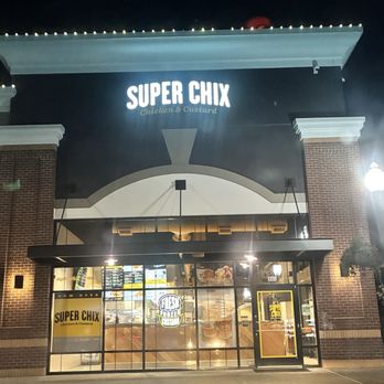 Super Chix - The front of the building. Really bright and welcoming. - Salad Near Me - Tukwila, Washington Super Chix - The front of the building. Really bright and welcoming. - Salad Near Me - Tukwila, Washington