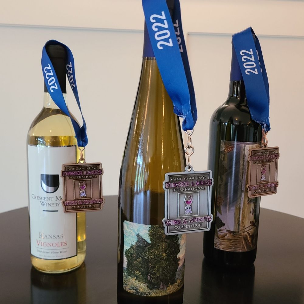 CRESCENT MOON WINERY DOWNTOWN TASTING ROOM Updated September 2024