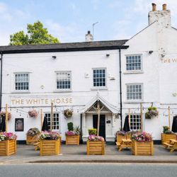 White Horse - Pub Exterior