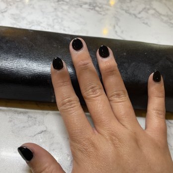 Gravity Nails & Spa - Fucked up middle finger - Nail Salons Near Me - Wellington, Florida