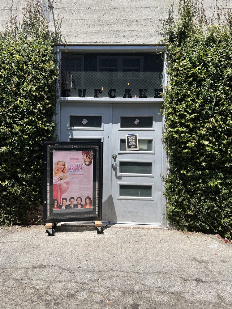 The Cupcake Theater, Los Angeles Roadtrippers