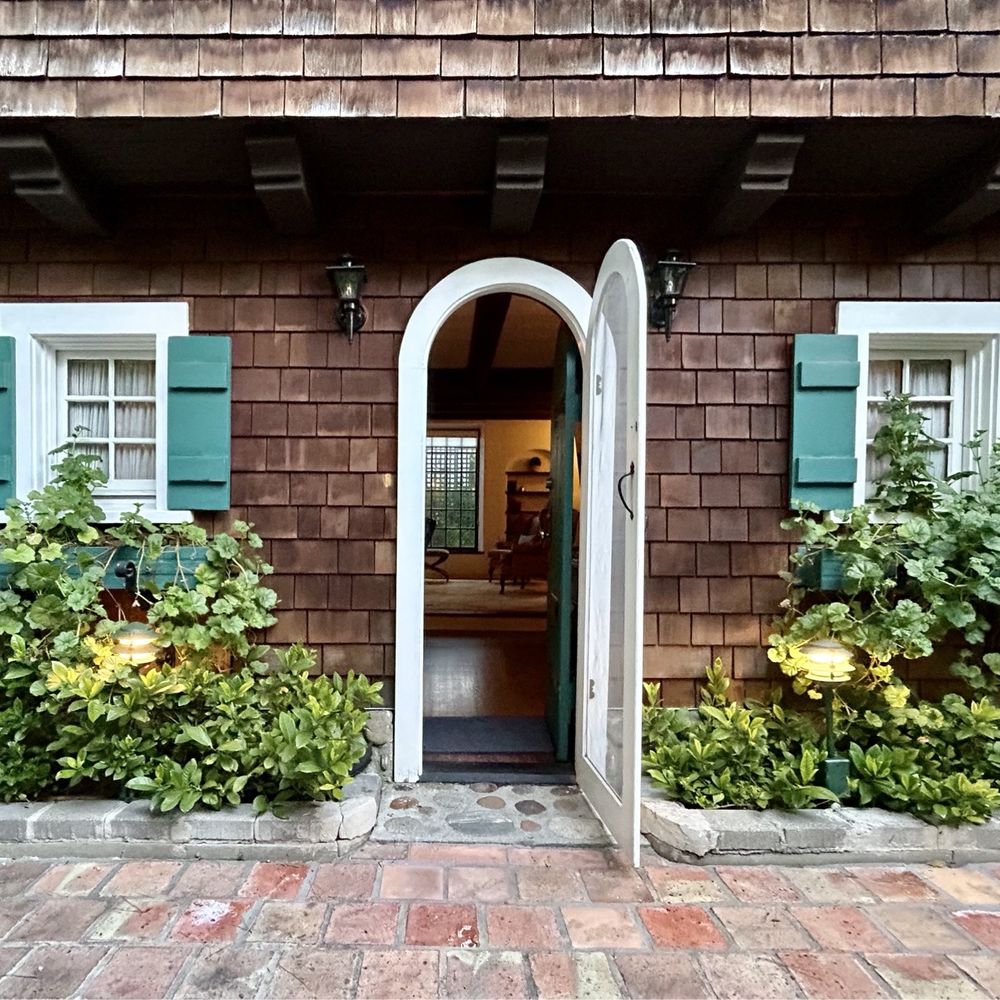 Airbnb Beverly Grove, Los Angeles, CA - Last Updated January 2026 - Yelp