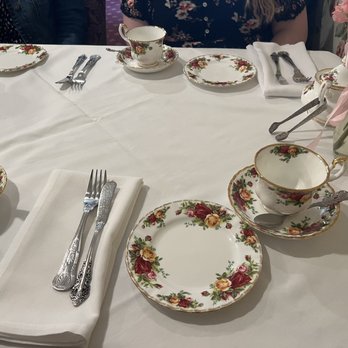 Lisa's Tea Treasures - Tea Rooms Near Me - Los Altos, California