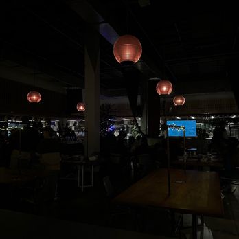 United States Burger Service - Ambiance - Burgers Near Me - Miami, Florida United States Burger Service - Ambiance - Burgers Near Me - Miami, Florida