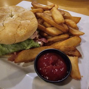Firebrand's Bar and Grill - Fries cooked in old oil - Bars Near Me - Dudley, Massachusetts