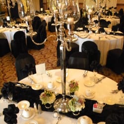 Presidential Banquet Center - Reception Table Setting