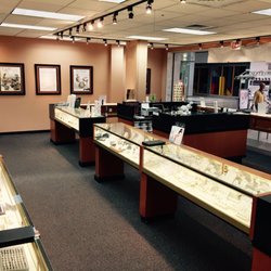 Henebry's Diamond Jewelers