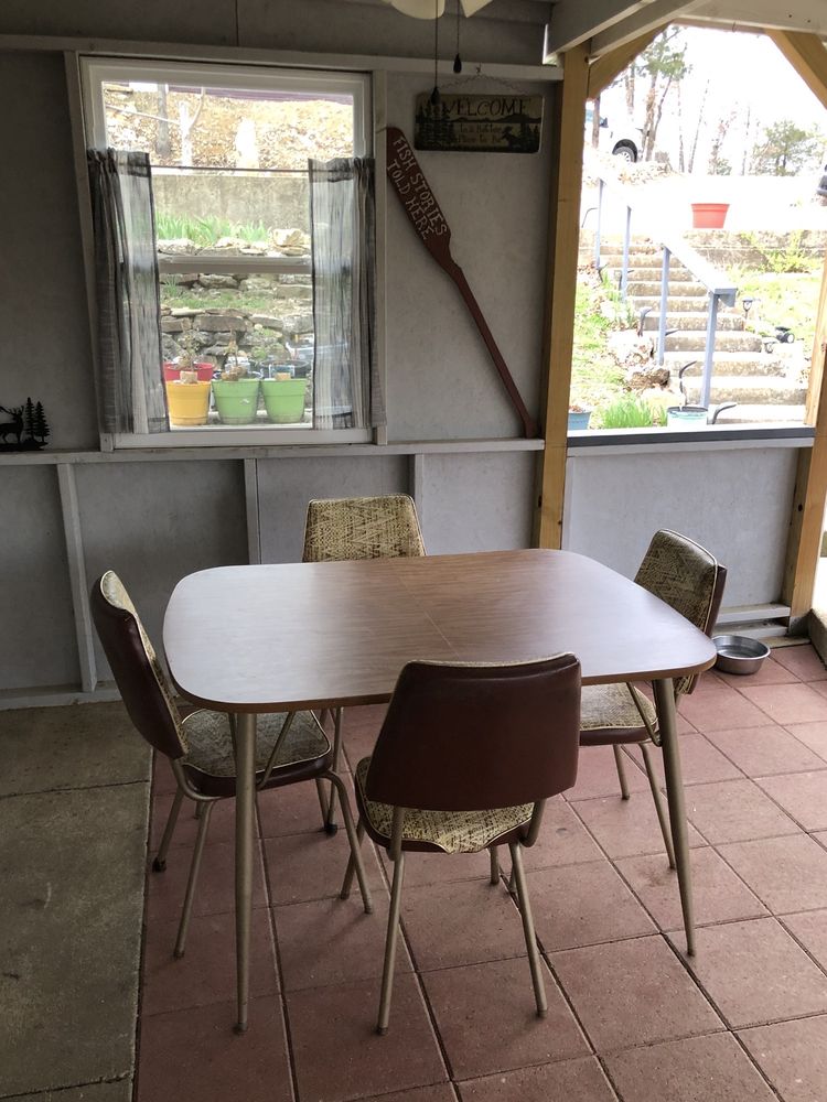 MEMORY LANE ANTIQUES Updated May 2024 109 E Public Sq, Ava