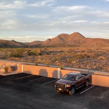Quarter Circle 7 Hotel - Beautiful sunrise from the second floor - Hotels Near Me - Alpine, Texas