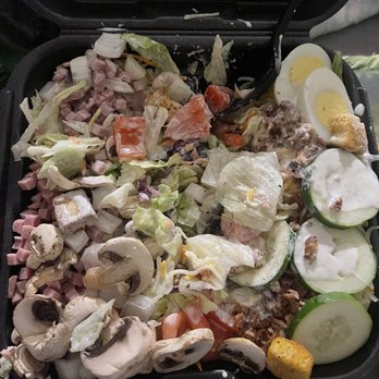The Pizza Spot - Chef salad with mushrooms - Pizza Near Me - Jellico, Tennessee The Pizza Spot - Chef salad with mushrooms - Pizza Near Me - Jellico, Tennessee