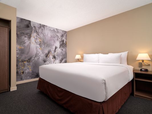 Huntingdon Hotel & Suites by null