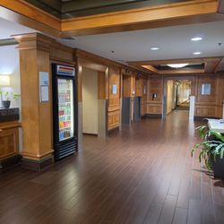 Holiday Inn Express & Suites Warwick-Providence - Lobby