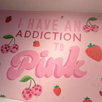 Pink Sugar Creamery - Indoor decor - Desserts Near Me - Santa Rosa, California Pink Sugar Creamery - Indoor decor - Desserts Near Me - Santa Rosa, California