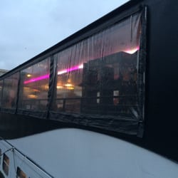 Péniche-Théatre la Baleine Blanche