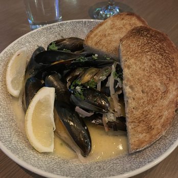 The Goldfinch - Mussels - New American Near Me - Irvine, California