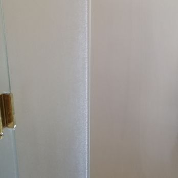 Tucson Maids - Master bath shower, sliding door soap scum. No one has showered after they "cleaned." - Home Cleaning Near Me
