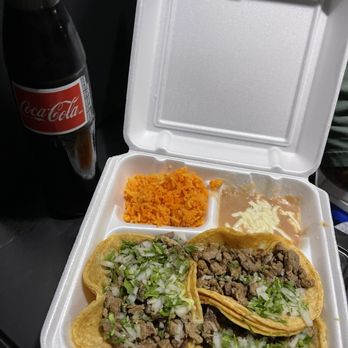 Tacos El Tio - Taco Dinner3 Tacos Arroz & FrijolesRice & Beans - Mexican Near Me - Joliet, Illinois