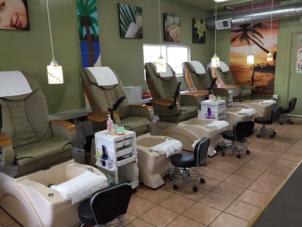 CLINTON NAILS Updated August 2024 13 Photos & 22 Reviews 8758