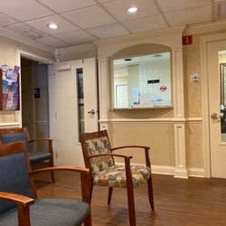 Meese David L MD Facs - Waiting room