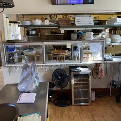 Perillo's Pizzeria - Kitchen area