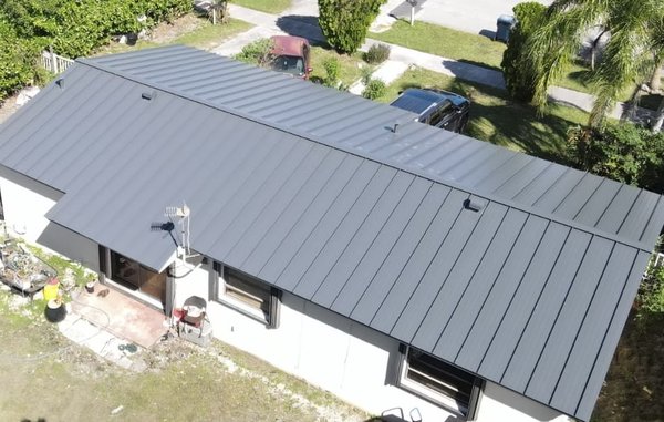 Rich Cor Roofing Logo