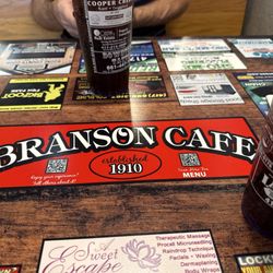 Branson Cafe - Dining table