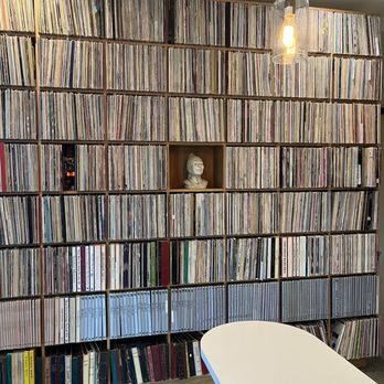 Rincon Mountain Winery Tasting Room - Vinyl wall - Wine Tasting Room Near Me - Carpinteria, California Rincon Mountain Winery Tasting Room - Vinyl wall - Wine Tasting Room Near Me - Carpinteria, California
