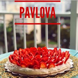 Pavlova Cake