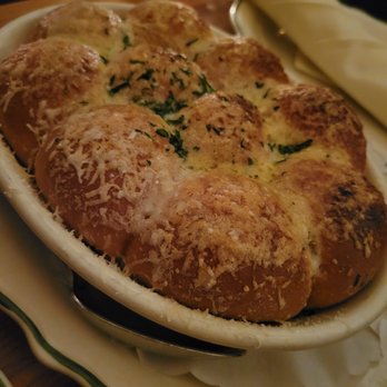 Maison Pickle - Garlic Parm Pull apart bread - Cocktail Bars Near Me - New York, New York