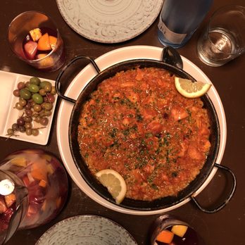 De Tapadillo - Olives, paella, and sangria (2019). The paella was delicious! - Gastropubs Near Me - Barcelona, B De Tapadillo - Olives, paella, and sangria (2019). The paella was delicious! - Gastropubs Near Me - Barcelona, B