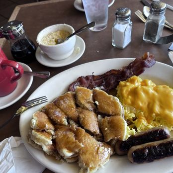 Hearty Cafe Pancake House - breakfast - Breakfast & Brunch Near Me - Chicago, Illinois Hearty Cafe Pancake House - breakfast - Breakfast & Brunch Near Me - Chicago, Illinois