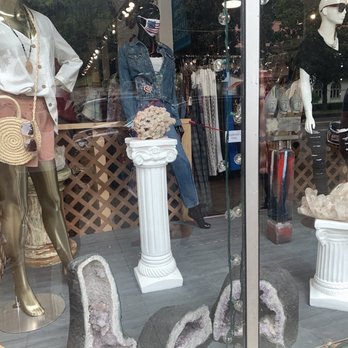 It’s About Rocks - They sell clothes, too - Gemstones & Minerals Near Me - Hot Springs, Arkansas It’s About Rocks - They sell clothes, too - Gemstones & Minerals Near Me - Hot Springs, Arkansas