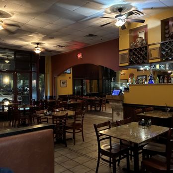 Mediterraneo - interior - Mediterranean Near Me - Greensboro, North Carolina