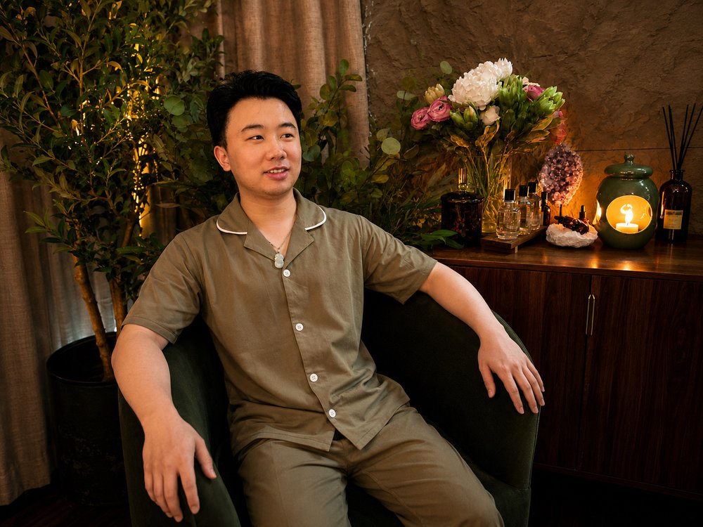Treat Wellness Spa Logo