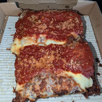 Underground Pizza - Towson - Cheese Detroit Style Pizza - Pizza Near Me - Towson, Maryland