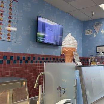 Frozen Delight - Ice Cream & Frozen Yogurt Near Me - Tucson, Arizona