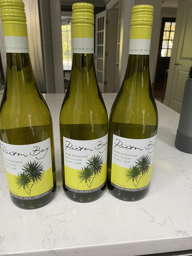 BOTTLES & CASES Updated August 2024 33 Photos & 50 Reviews 99 E