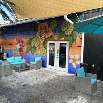 Cayo Hueso Brewing - Outside seating area - Breweries Near Me - Stock Island, Florida Cayo Hueso Brewing - Outside seating area - Breweries Near Me - Stock Island, Florida