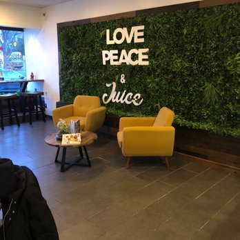 Crate & Press Juice Bar - Interior wall - Juice Bars & Smoothies Near Me - Glenside, Pennsylvania