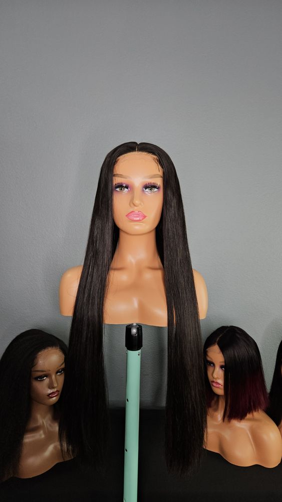 Fabluxe Hair And Wig Boutique Logo