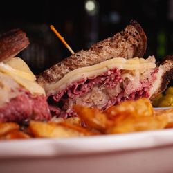 Schererville Lounge & Restaurant - The Reuben!