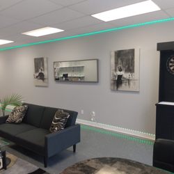 Party Favors Vape Shop - Nice Clean Lounge