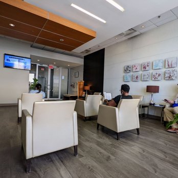 Piedmont Physicians at Atlantic Station - Inside the waiting room on September 20, 2022. Social distancing still in effect and masks still required. - Family Practice Near Me - Atlanta, Georgia Piedmont Physicians at Atlantic Station - Inside the waiting room on September 20, 2022. Social distancing still in effect and masks still required. - Family Practice Near Me - Atlanta, Georgia