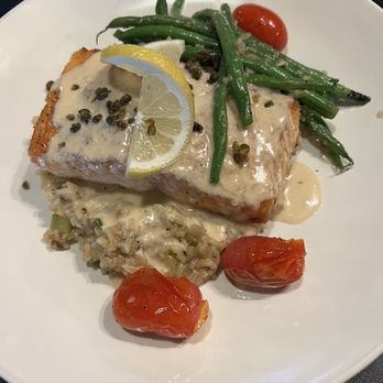 The Library On Fern - Salmon piccata - American Near Me - Shreveport, Louisiana The Library On Fern - Salmon piccata - American Near Me - Shreveport, Louisiana
