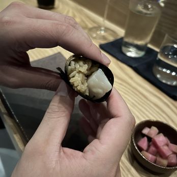 Kira - Scallop hand roll - Sushi Bars Near Me - Houston, Texas