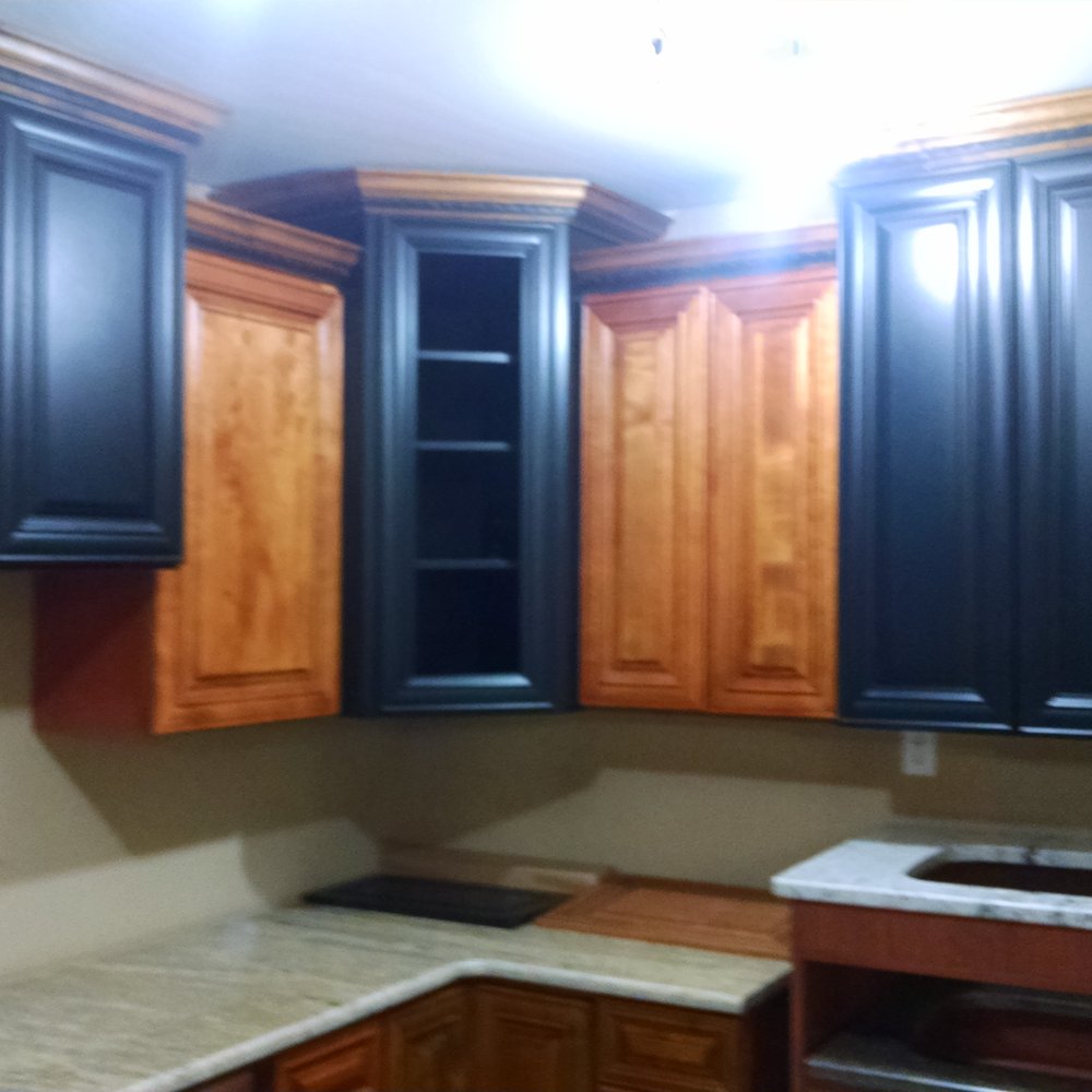 UCI Kitchen & Bath - Interesting combination, not quite my taste but someone may love it. - Kitchen & Bath Near Me - Norcross, Georgia