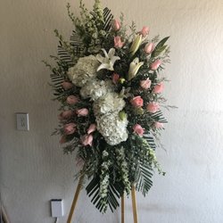 ISABELLA'S FLOWER & GIFT SHOP