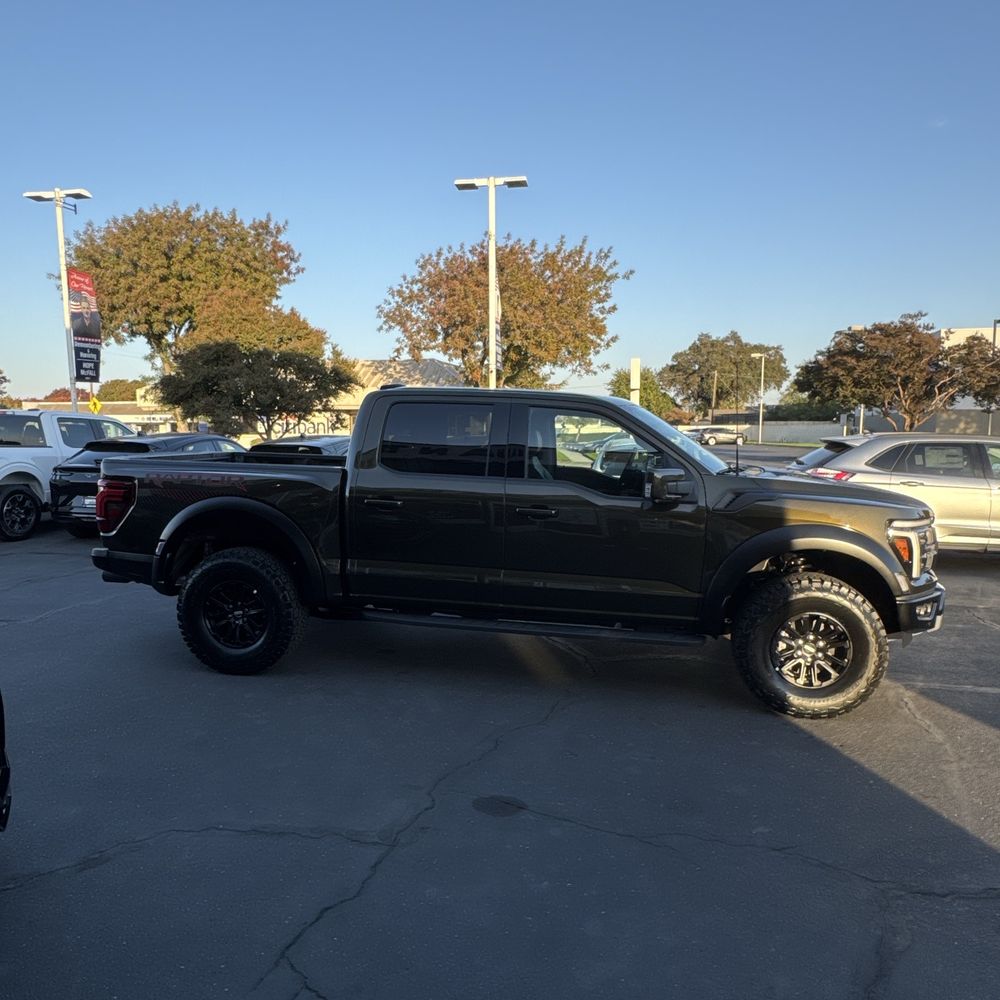 Phil Waterford's Manteca Ford - Car Dealers Near Me - Manteca, California