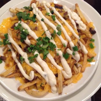 Warren's Ale House - Short rib poutine....only on the menu for another week!! - New American Near Me - Wheaton, Illinois Warren's Ale House - Short rib poutine....only on the menu for another week!! - New American Near Me - Wheaton, Illinois